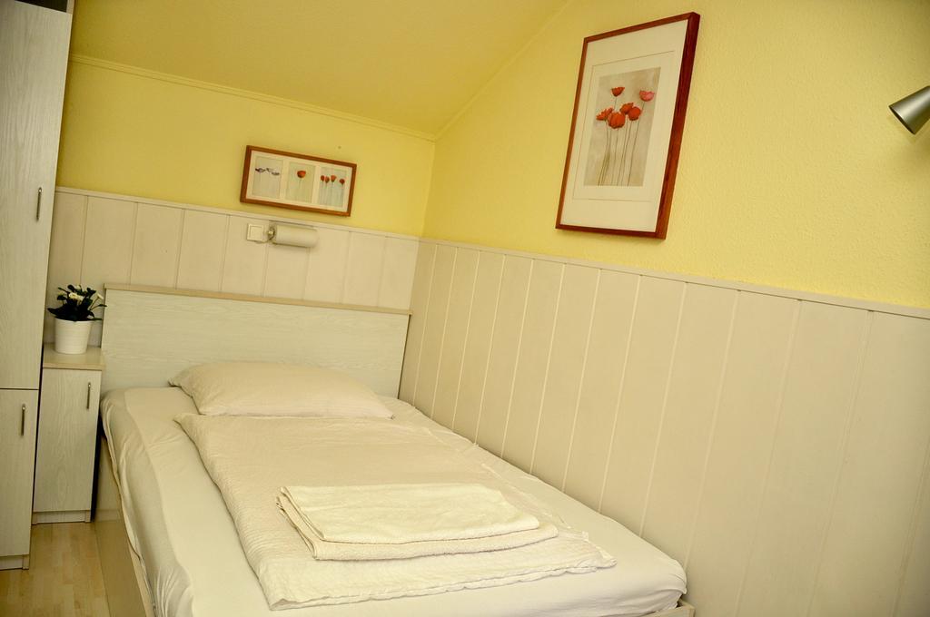 Ida Rooms Lajosmizse Oda fotoğraf